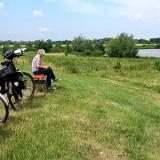 2306G 050 Auf dem Deich nach Brenmen